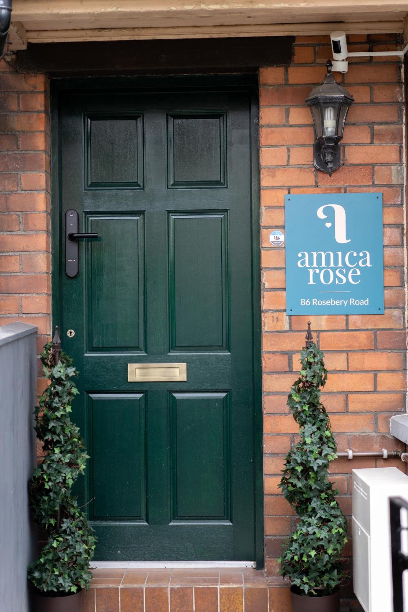 Amica Rose Apartamento *